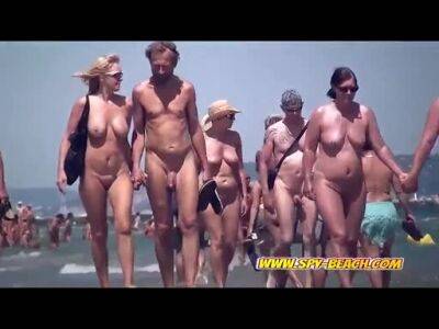 Nude Amateurs Beach Couples Walking On The Beach collec on badgirlnextdoor.com