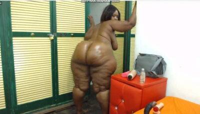 HUGE ass, nice shape, black woman with dirty feet, webcam on badgirlnextdoor.com