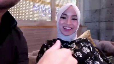 Dating with the Indonesian Muslim - Indonesia on badgirlnextdoor.com